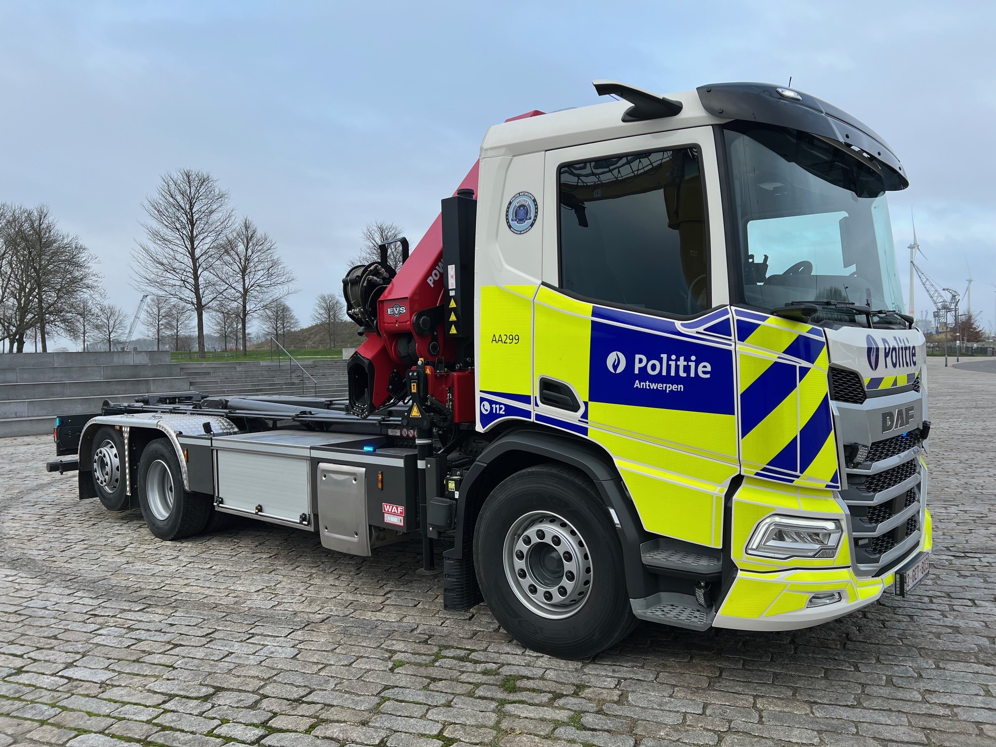 PZA haakarm Politietruck met haakarm, opbouw door AB Technics