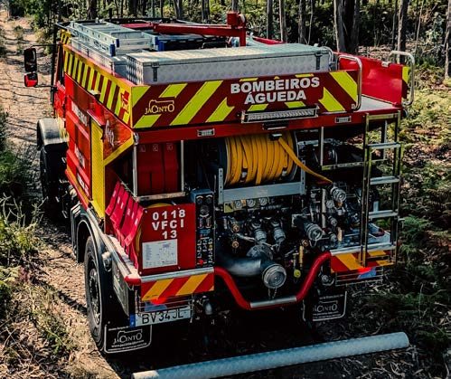 Bosbrandwagen van AB Technics en Jacinto Bosbrandwagen van AB Technics en Jacinto
